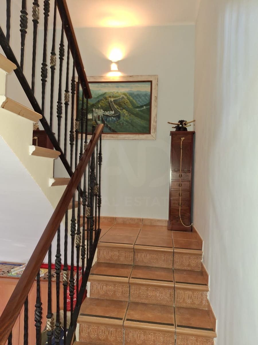 5 quarto Moradia em Banda para venda em Barcelona cidade com piscina garagem - 995 000 € (Ref: 9988290)