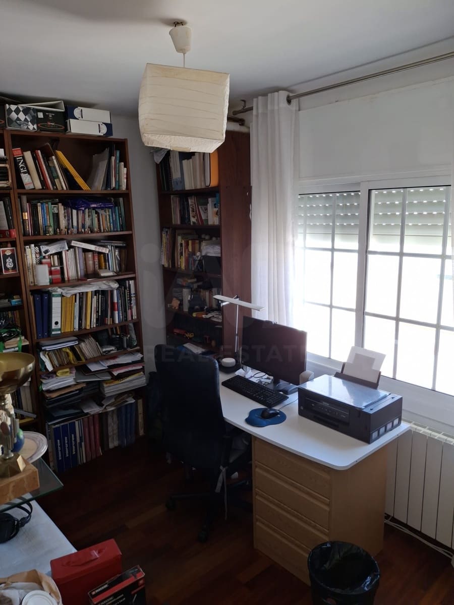 5 quarto Moradia em Banda para venda em Barcelona cidade com piscina garagem - 995 000 € (Ref: 9988290)