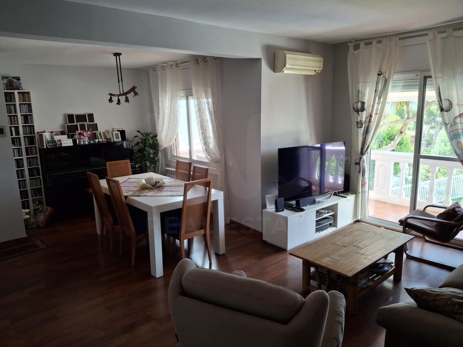 5 quarto Moradia em Banda para venda em Barcelona cidade com piscina garagem - 995 000 € (Ref: 9988290)