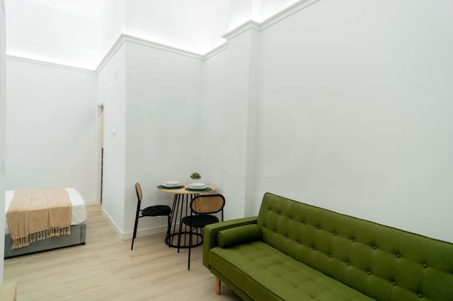 1 slaapkamer Appartement te koop in Huerta de Santa Teresa, Sevilla stad - € 209.000 (Ref: 9988293)