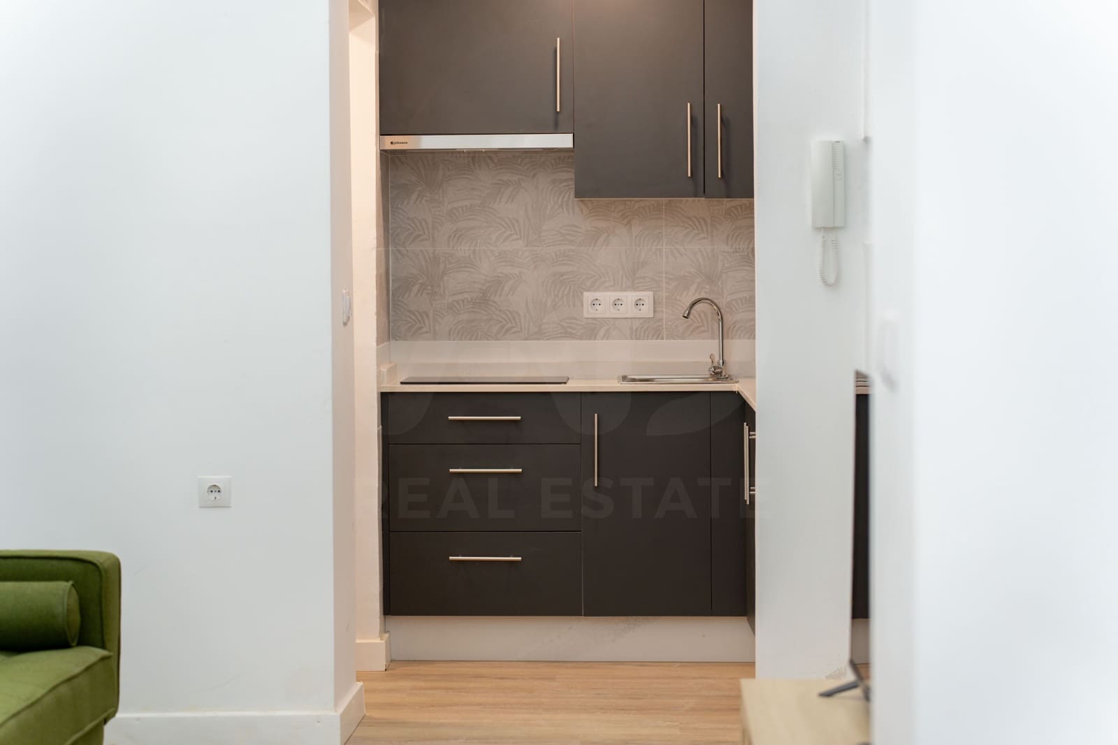 1 slaapkamer Appartement te koop in Sevilla stad - € 209.000 (Ref: 9988293)