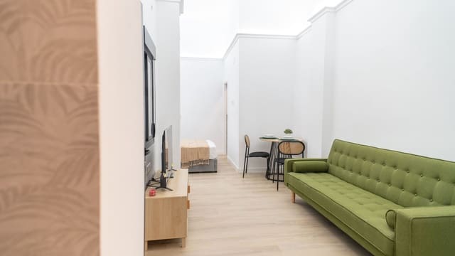 1 slaapkamer Appartement te koop in Huerta de Santa Teresa, Sevilla stad - € 209.000 (Ref: 9988293)
