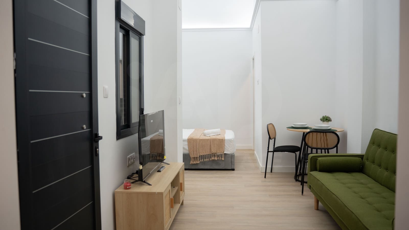 1 slaapkamer Appartement te koop in Sevilla stad - € 209.000 (Ref: 9988293)