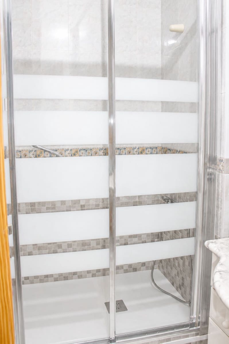2 sovrum Lägenhet till salu i Almeria stad med garage - 159 950 € (Ref: 9988295)