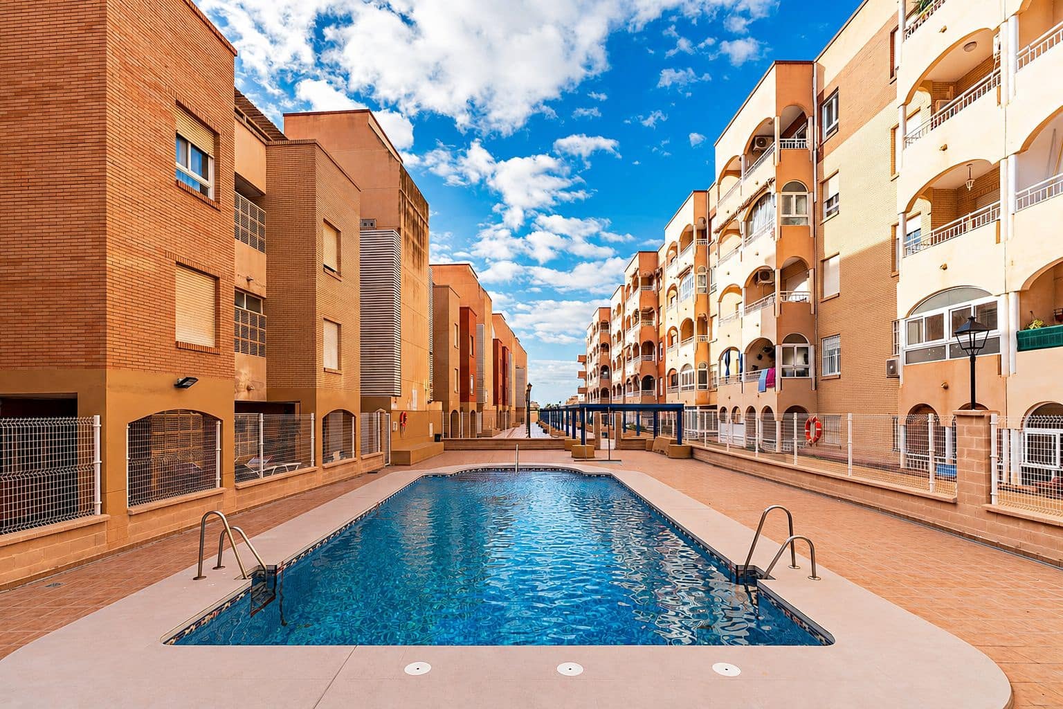 2 sovrum Lägenhet till salu i Almeria stad med garage - 159 950 € (Ref: 9988295)