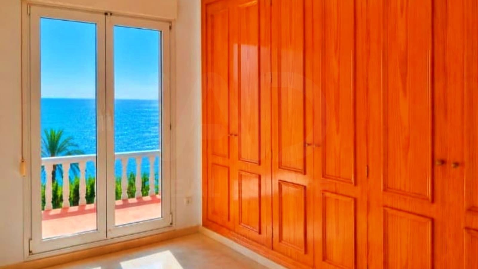 4 sovrum Radhus till salu i Alicante stad med pool garage - 798 000 € (Ref: 9988296)
