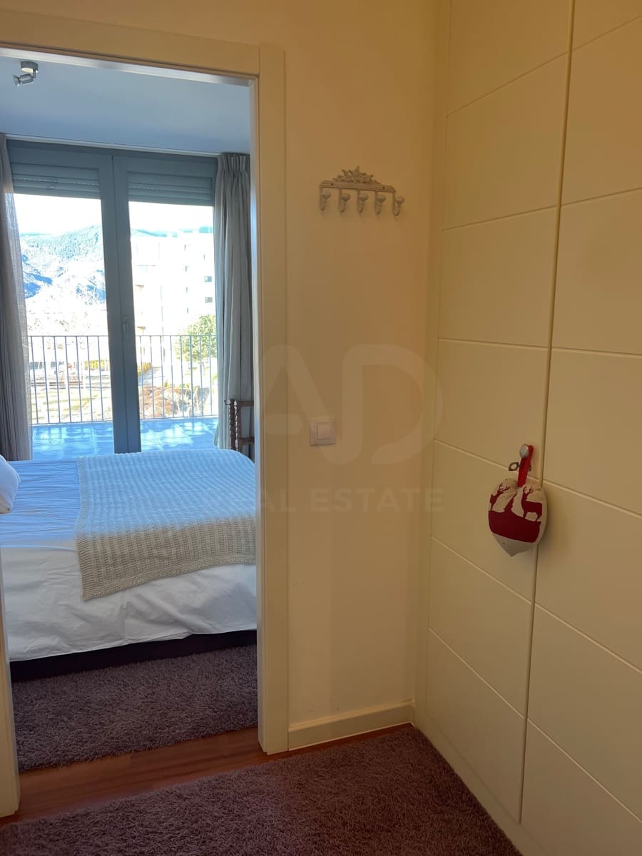 3 soveværelse Lejlighed til salg i Huesca by med swimmingpool garage - € 275.000 (Ref: 9988298)