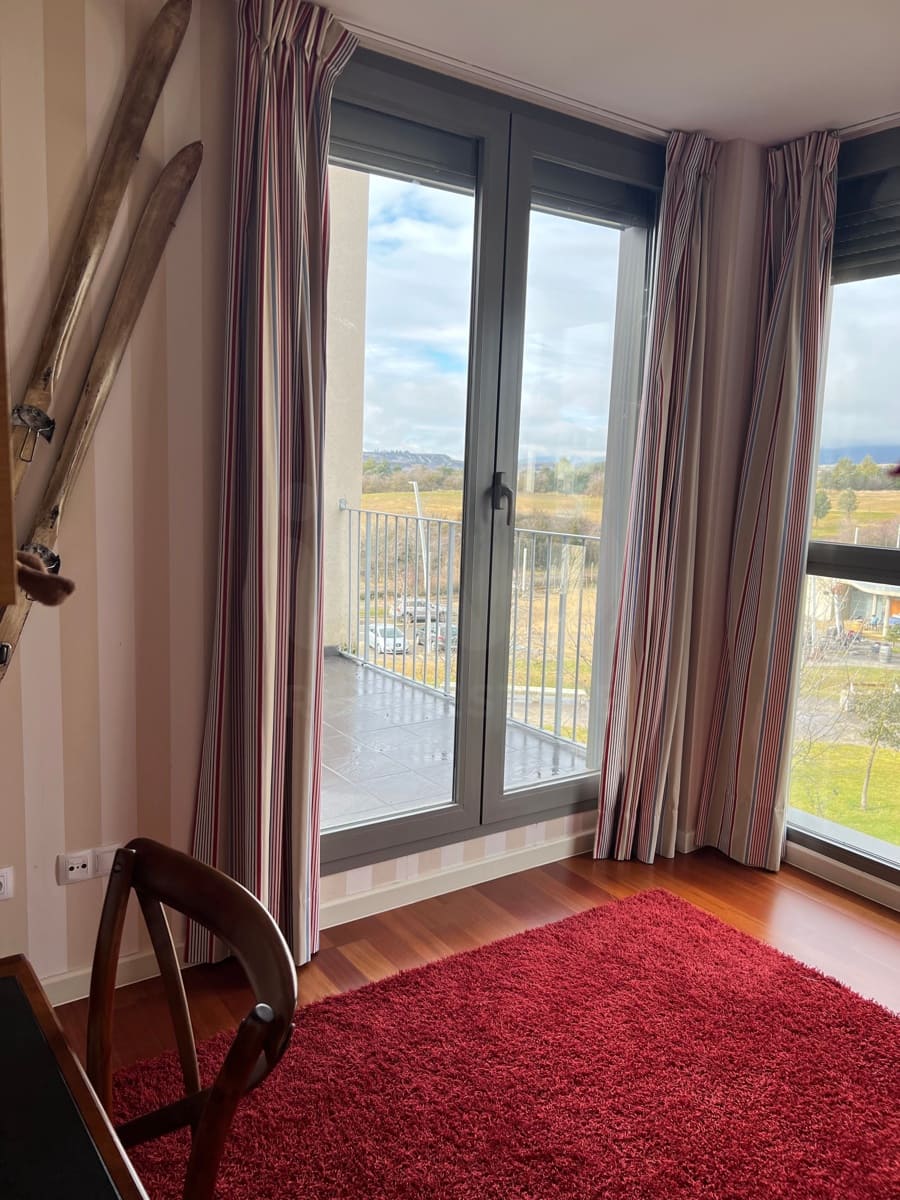 3 soveværelse Lejlighed til salg i Huesca by med swimmingpool garage - € 275.000 (Ref: 9988298)