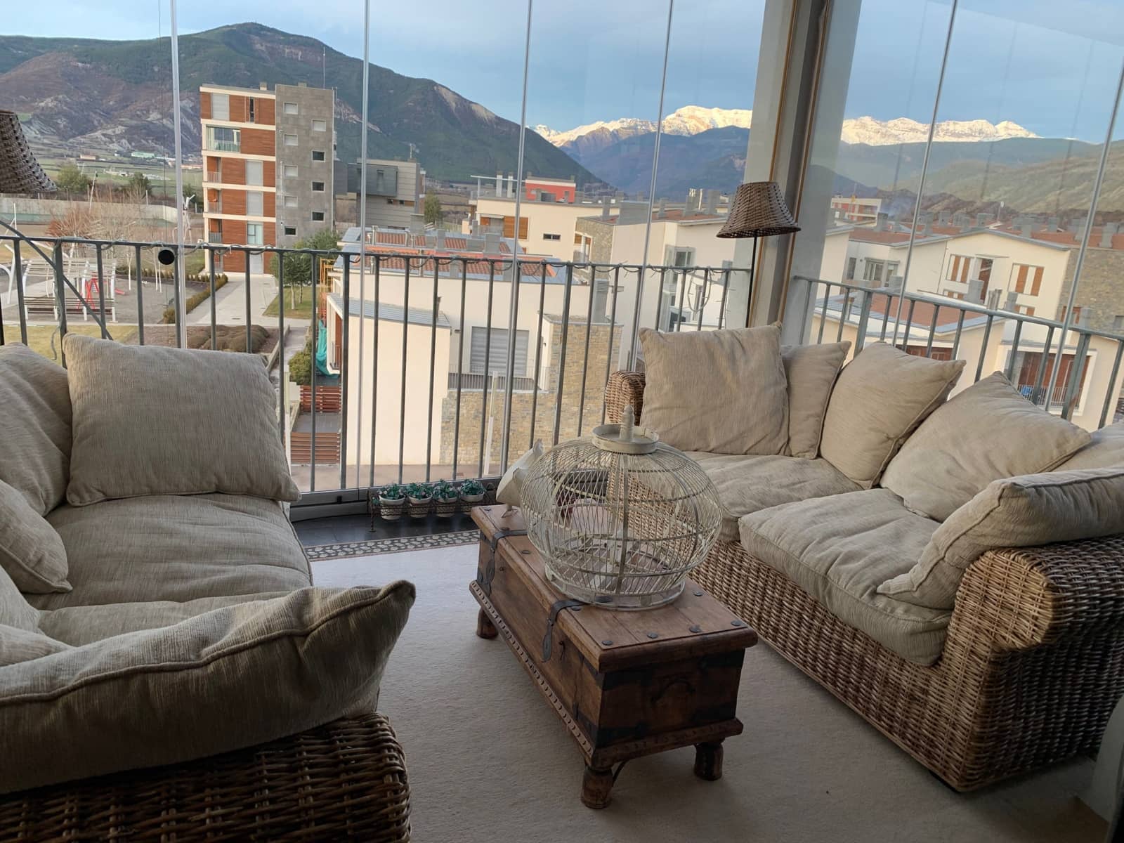 3 soveværelse Lejlighed til salg i Huesca by med swimmingpool garage - € 275.000 (Ref: 9988298)