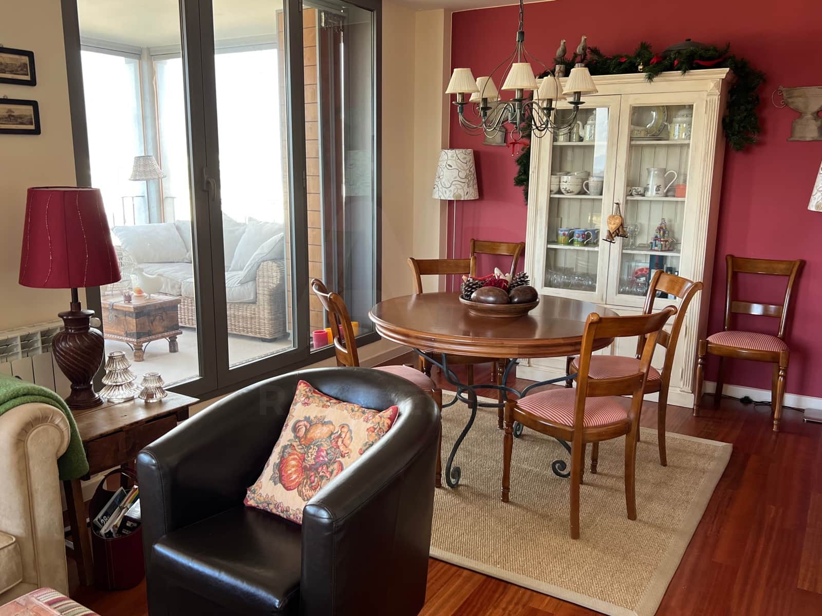 3 soveværelse Lejlighed til salg i Huesca by med swimmingpool garage - € 275.000 (Ref: 9988298)