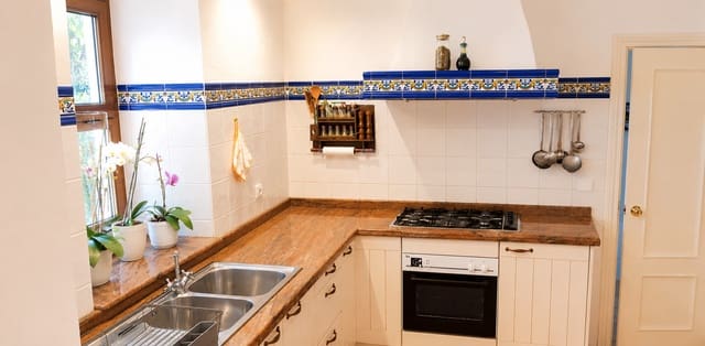 5 Zimmer Haus zu verkaufen in Alhaurín de la Torre mit Garage - 1.330.000 € (Ref: 9988299)