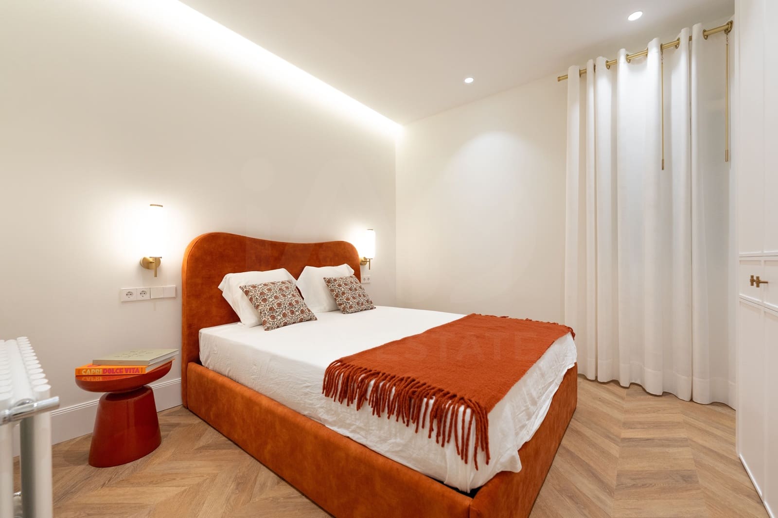 2 soveværelse Lejlighed til salg i Madrid by - € 1.450.000 (Ref: 9988301)