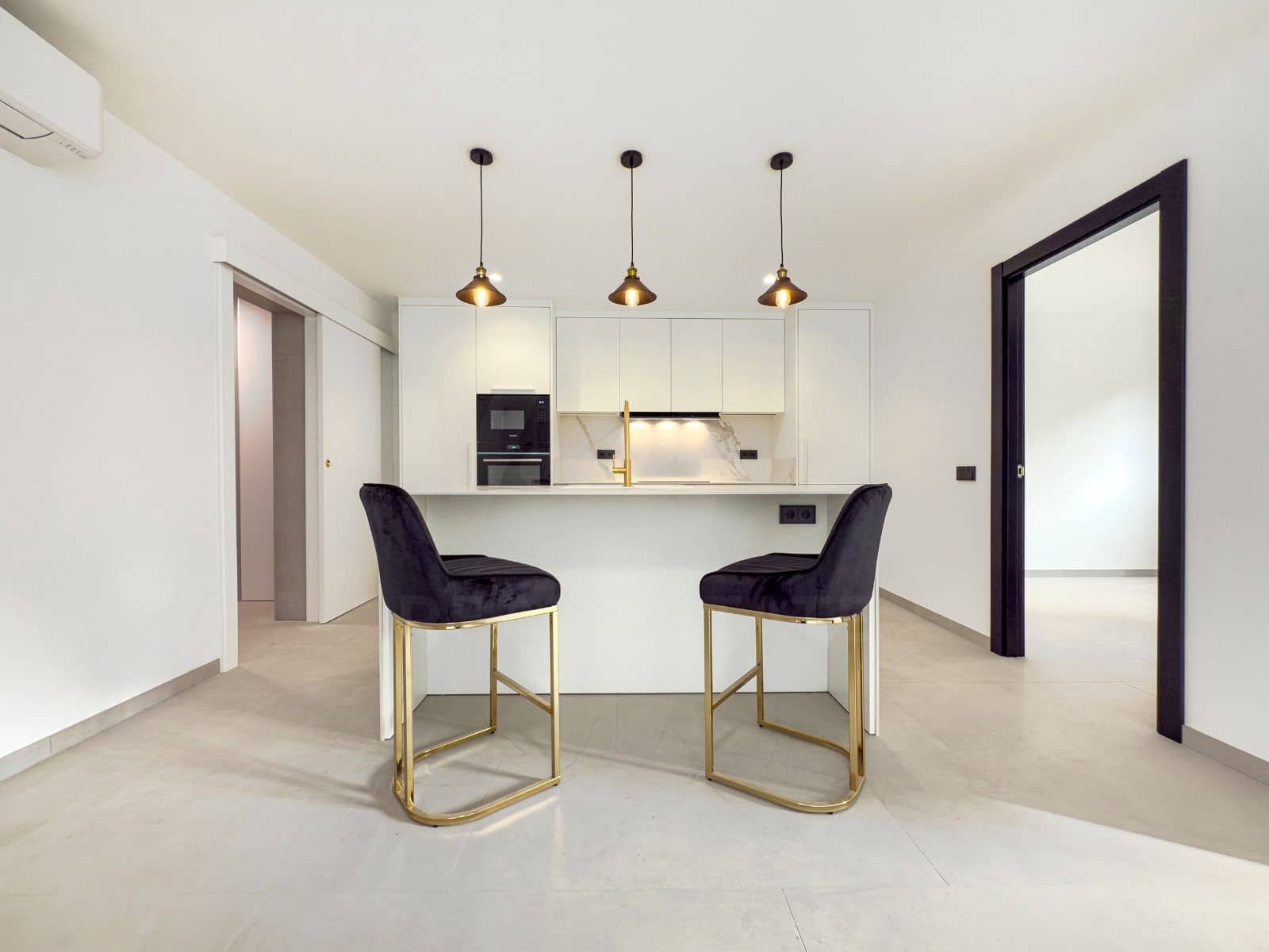 2 sovrum Lägenhet till salu i Barcelona stad - 287 000 € (Ref: 9988302)