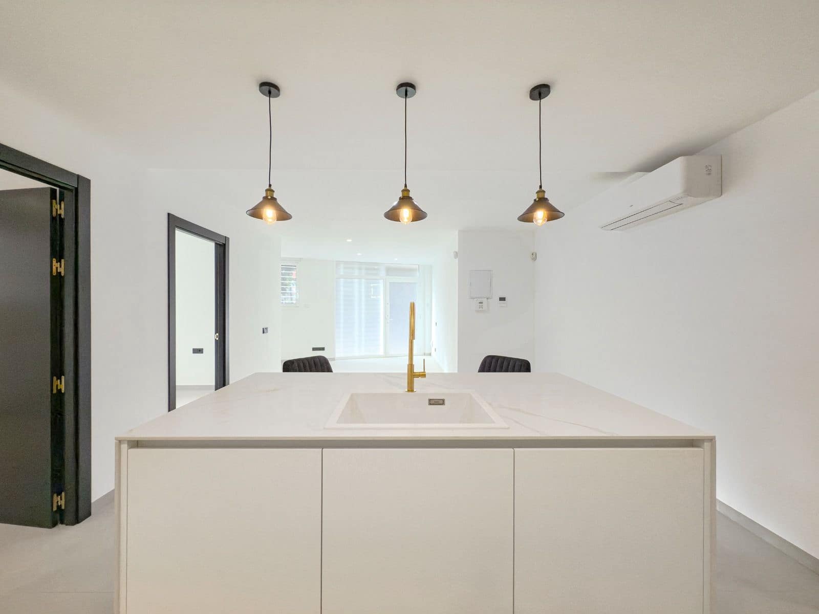 2 sovrum Lägenhet till salu i Barcelona stad - 287 000 € (Ref: 9988302)