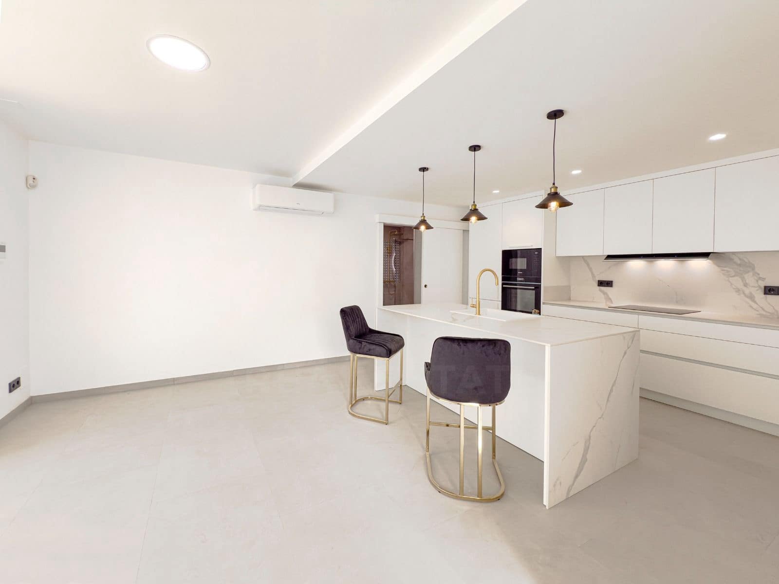 2 sovrum Lägenhet till salu i Barcelona stad - 287 000 € (Ref: 9988302)