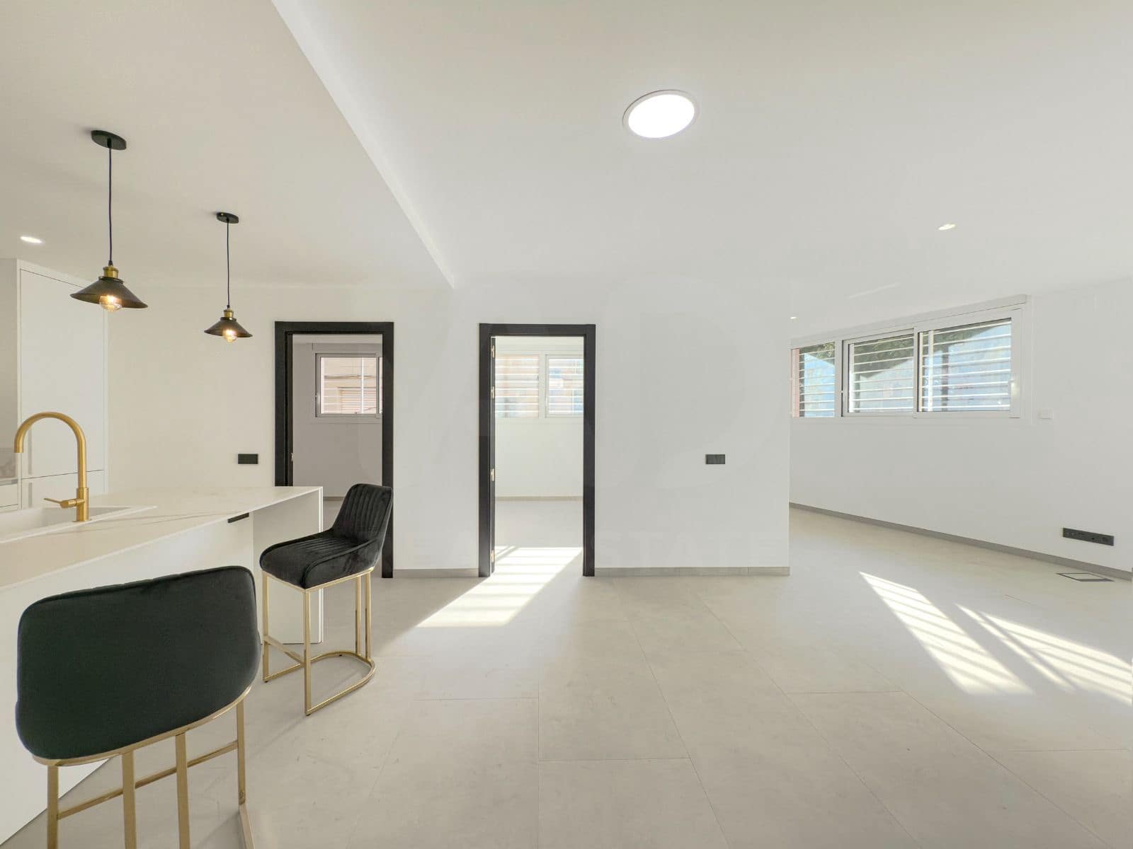 2 sovrum Lägenhet till salu i Barcelona stad - 287 000 € (Ref: 9988302)
