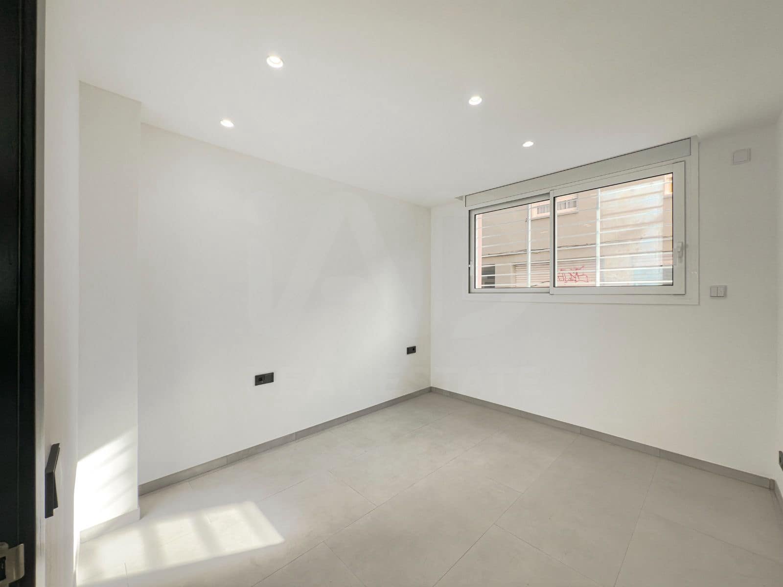 2 sovrum Lägenhet till salu i Barcelona stad - 287 000 € (Ref: 9988302)