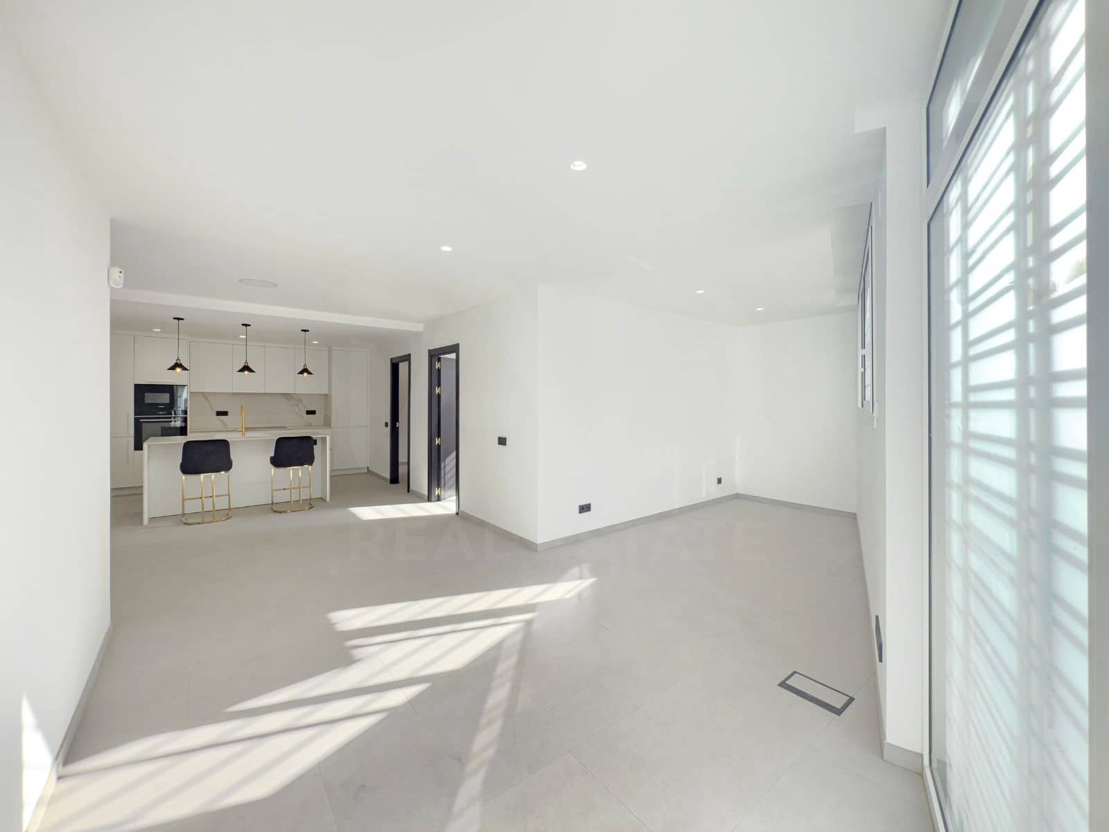 2 sovrum Lägenhet till salu i Barcelona stad - 287 000 € (Ref: 9988302)
