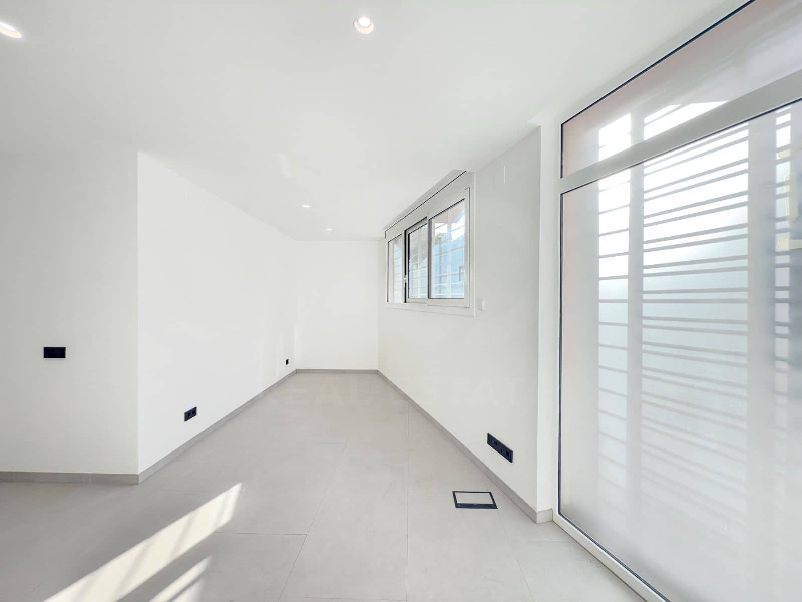 2 sovrum Lägenhet till salu i Barcelona stad - 287 000 € (Ref: 9988302)