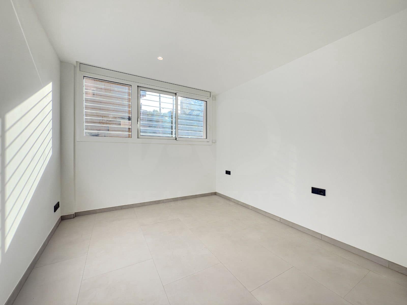 2 sovrum Lägenhet till salu i Barcelona stad - 287 000 € (Ref: 9988302)