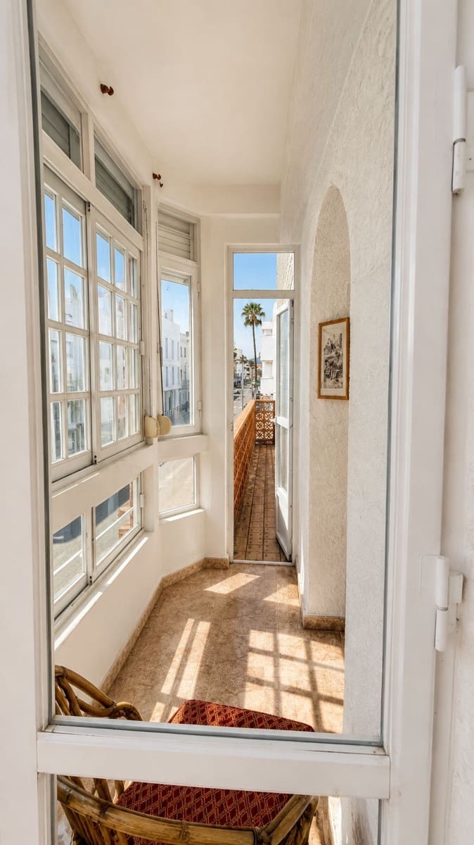Gewerbe zu verkaufen in Cadiz Stadt - 1.300.000 € (Ref: 9988303)