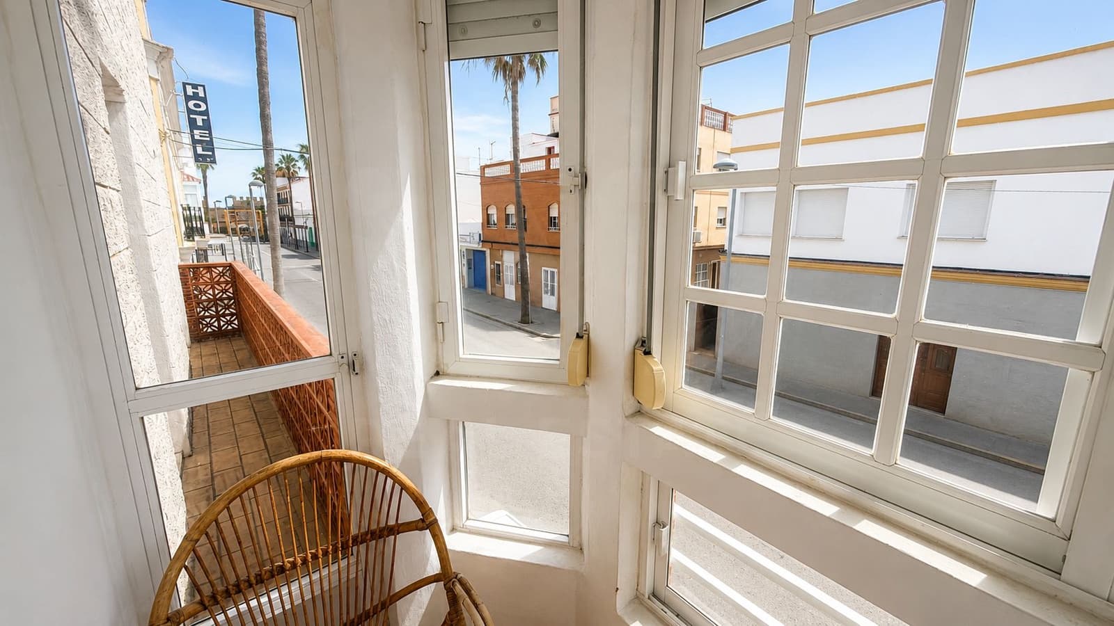 Gewerbe zu verkaufen in Cadiz Stadt - 1.300.000 € (Ref: 9988303)