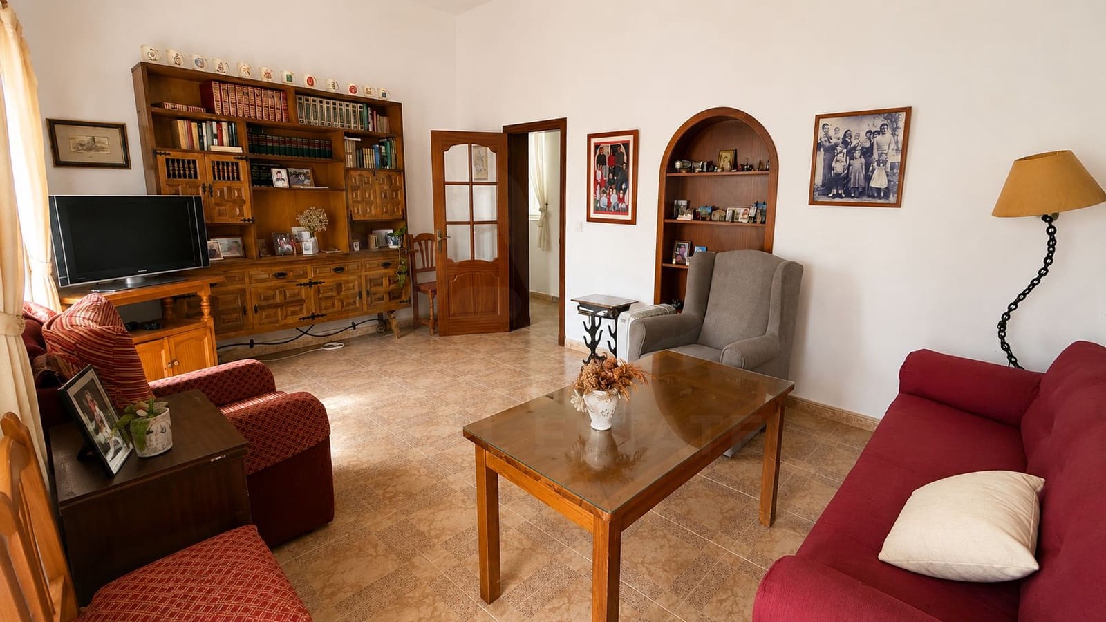 Gewerbe zu verkaufen in Cadiz Stadt - 1.300.000 € (Ref: 9988303)