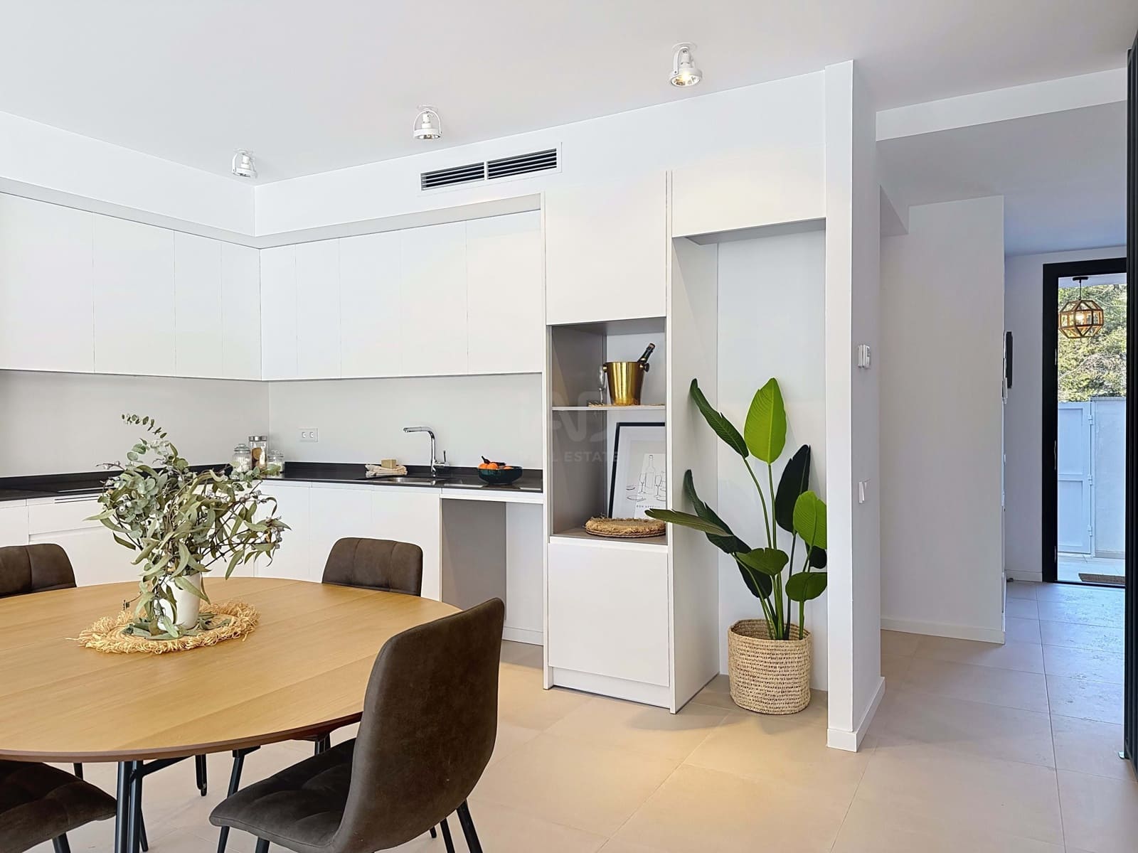 4 chambre Maison de Ville à vendre à Barcelone ville avec piscine garage - 635 000 € (Ref: 9988305)