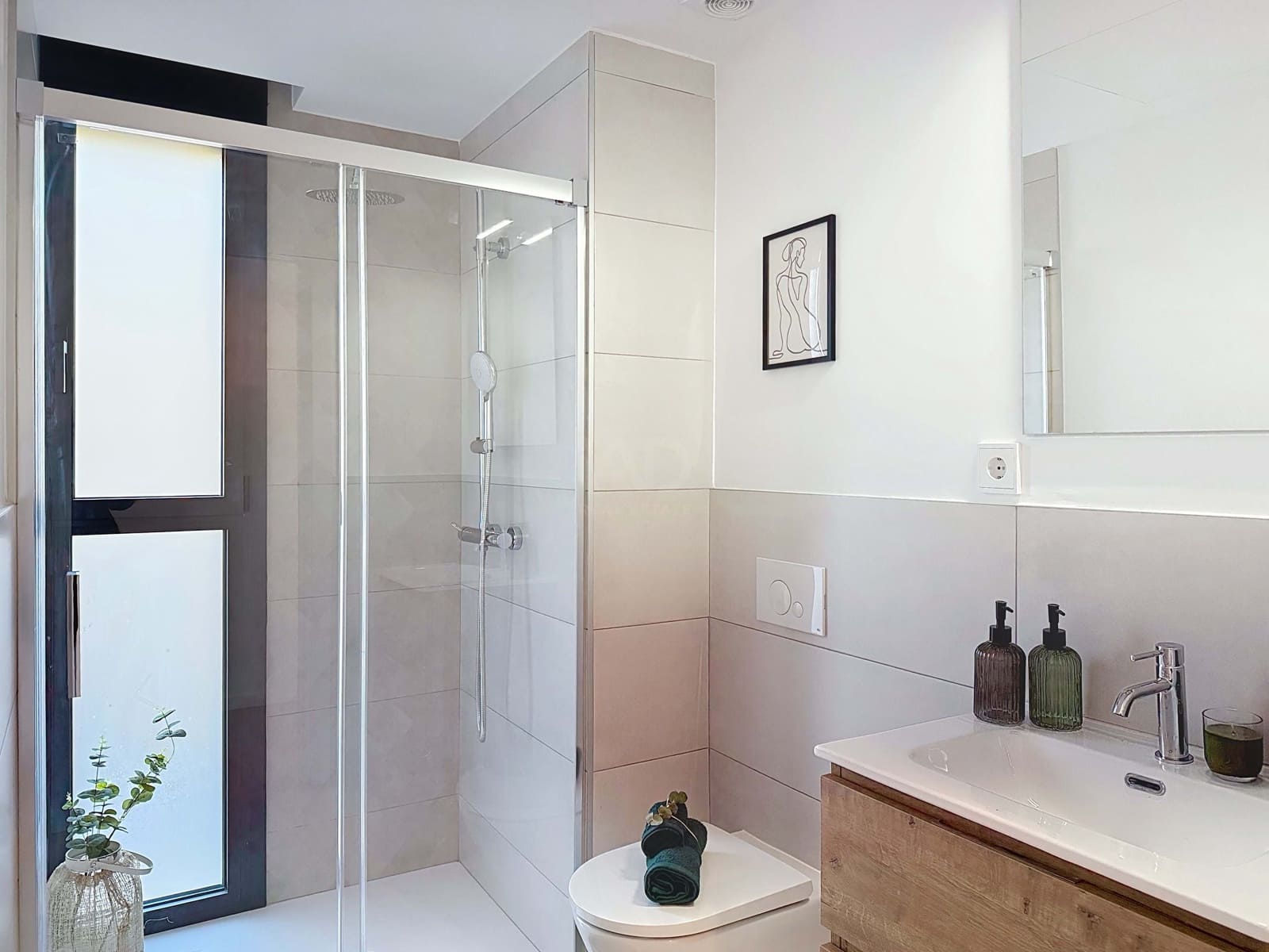 4 chambre Maison de Ville à vendre à Barcelone ville avec piscine garage - 635 000 € (Ref: 9988305)