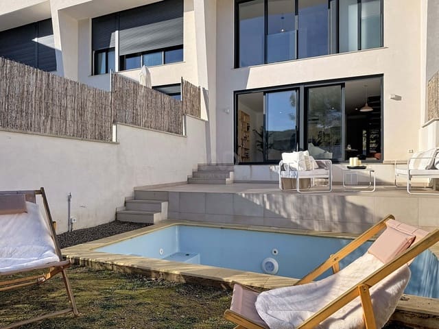 4 soverom Hus til salgs i Sant Pere de Ribes med svømmebasseng garasje - € 635 000 (Ref: 9988305)