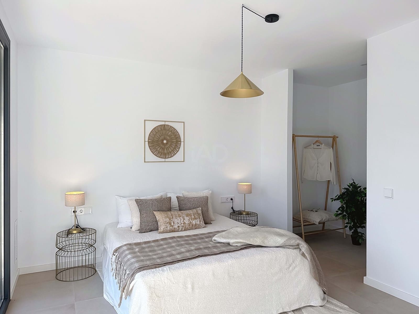 4 chambre Maison de Ville à vendre à Barcelone ville avec piscine garage - 635 000 € (Ref: 9988305)