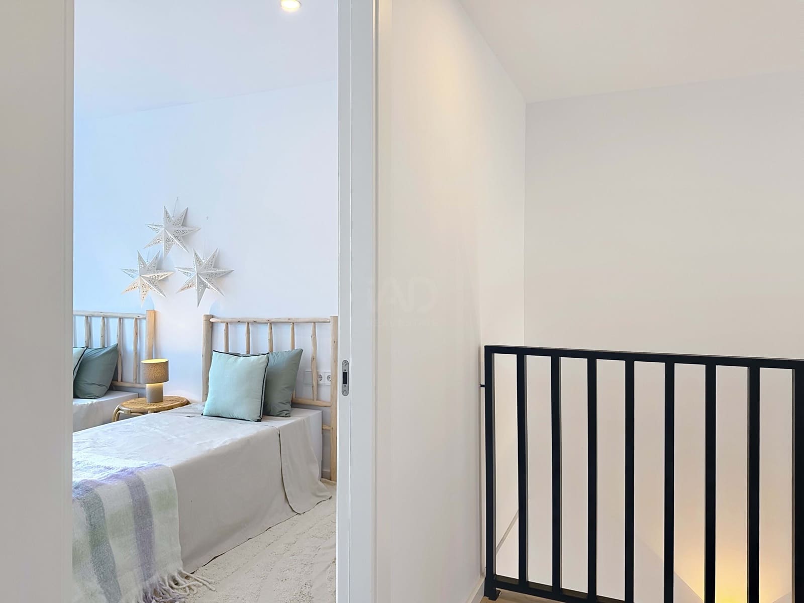 4 chambre Maison de Ville à vendre à Barcelone ville avec piscine garage - 635 000 € (Ref: 9988305)