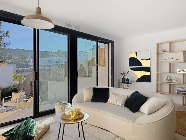 4 soverom Hus til salgs i Sant Pere de Ribes med svømmebasseng garasje - € 635 000 (Ref: 9988305)