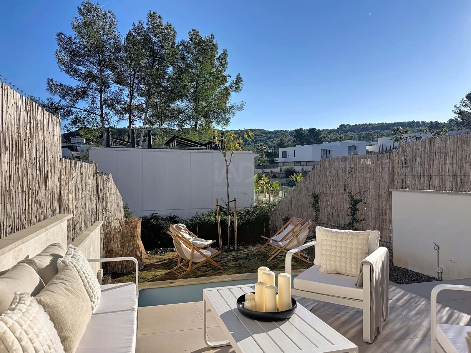 4 chambre Maison de Ville à vendre à Barcelone ville avec piscine garage - 635 000 € (Ref: 9988305)