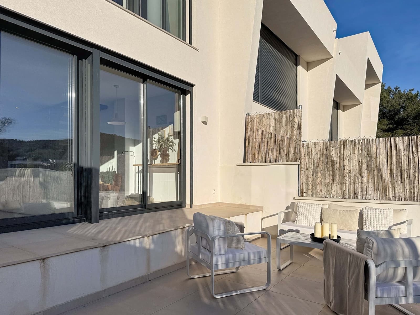 4 chambre Maison de Ville à vendre à Barcelone ville avec piscine garage - 635 000 € (Ref: 9988305)