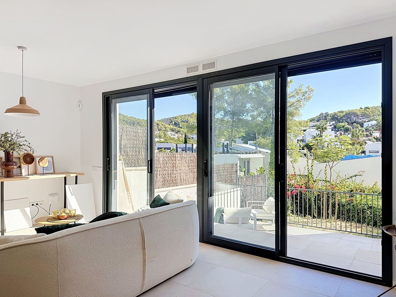 4 bedroom Townhouse for sale in Sant Pere de Ribes with pool garage - € 635,000 (Ref: 9988305)