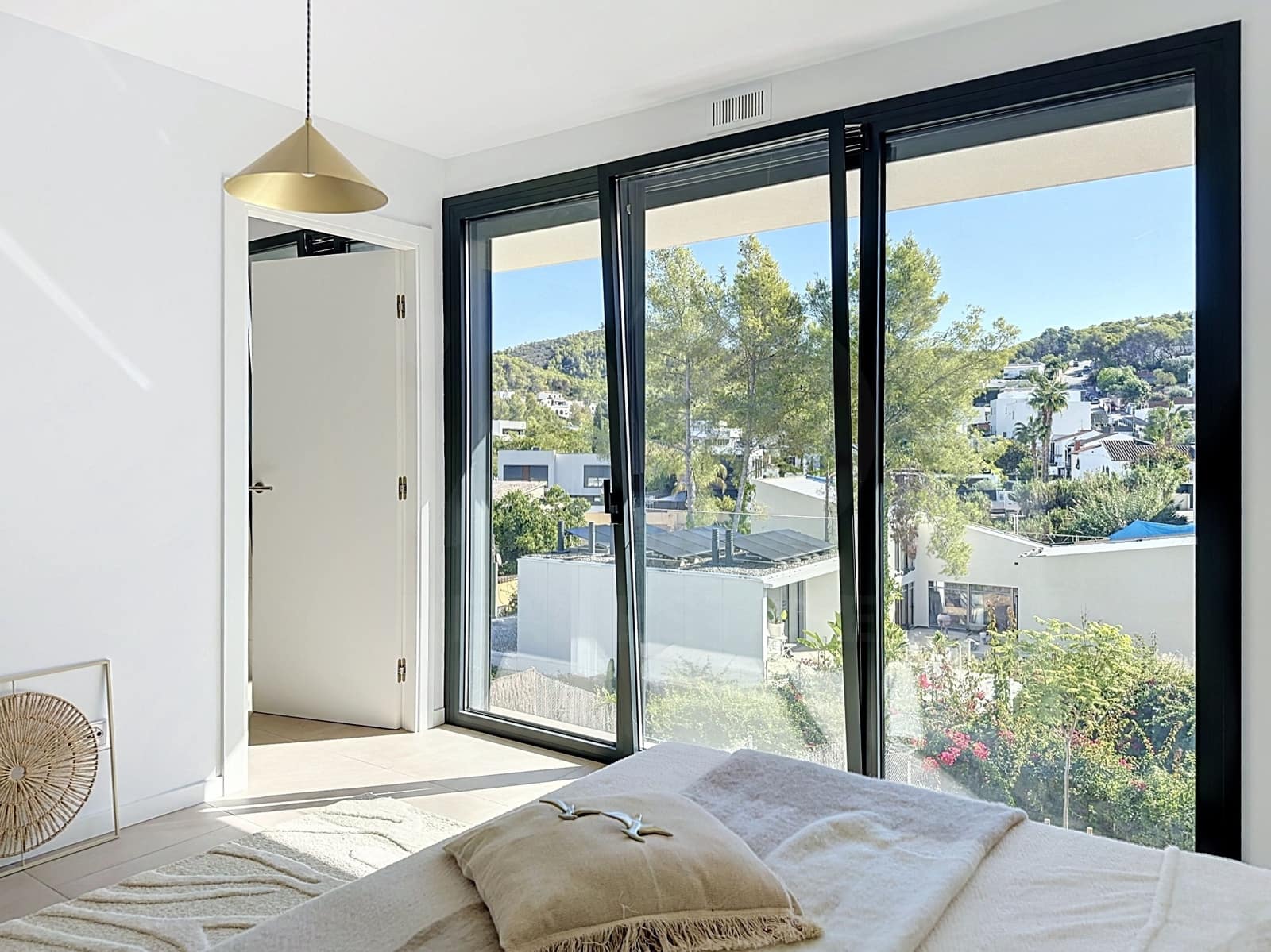 4 bedroom Townhouse for sale in Sant Pere de Ribes with pool garage - € 635,000 (Ref: 9988305)