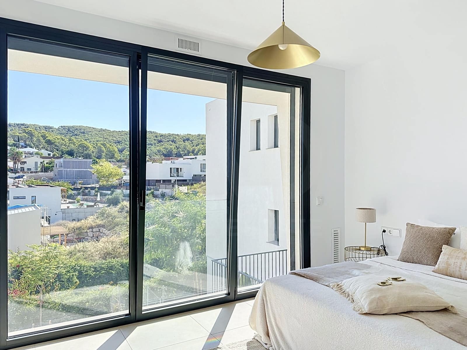 4 bedroom Townhouse for sale in Sant Pere de Ribes with pool garage - € 635,000 (Ref: 9988305)