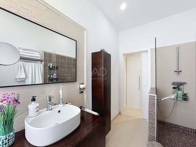 Apartamento de 3 habitaciones en Vilanova i la Geltrú en venta - 350.950 € (Ref: 9988307)