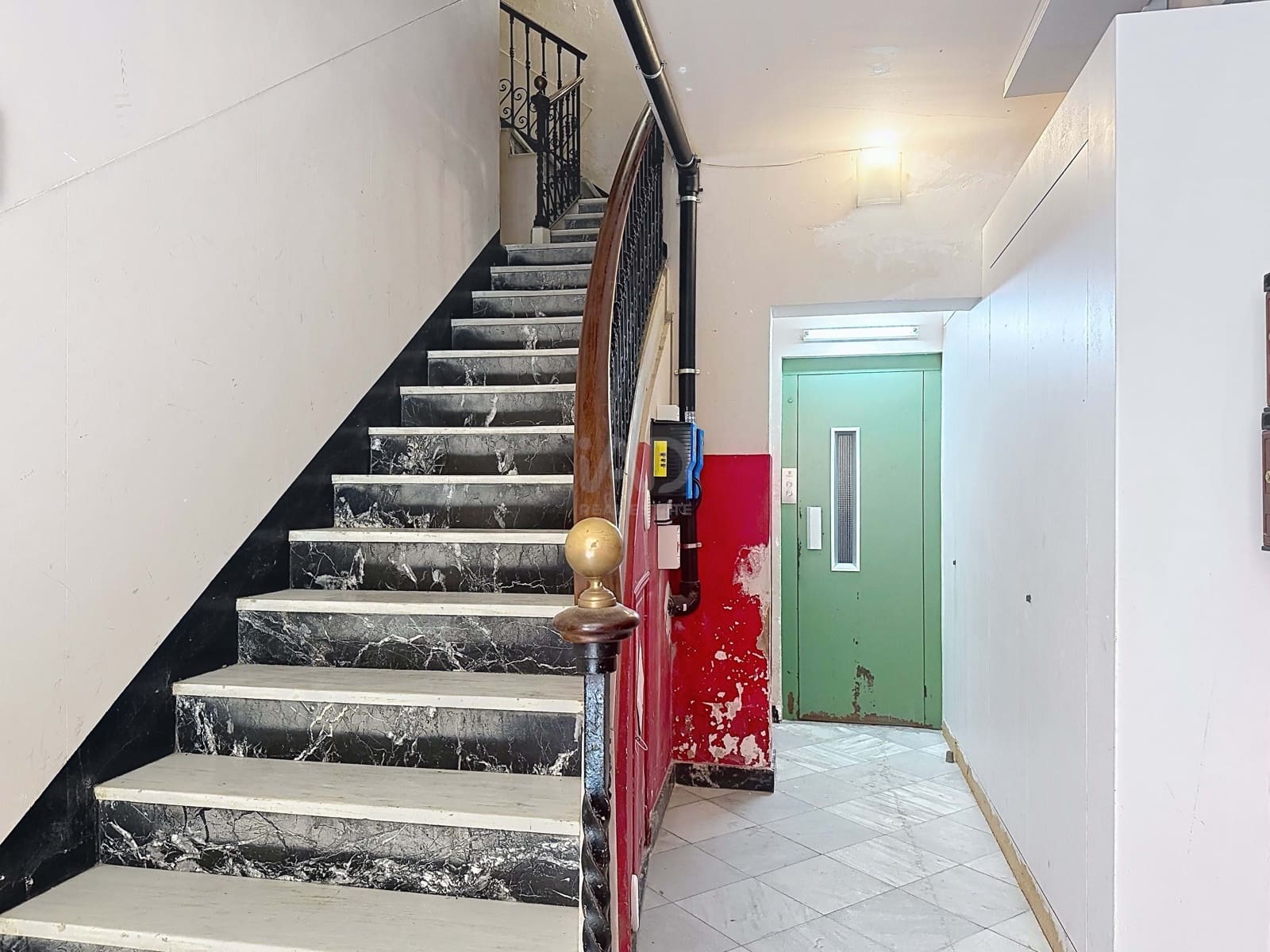 Apartamento de 3 habitaciones en Barcelona ciudad en venta - 350.950 € (Ref: 9988307)