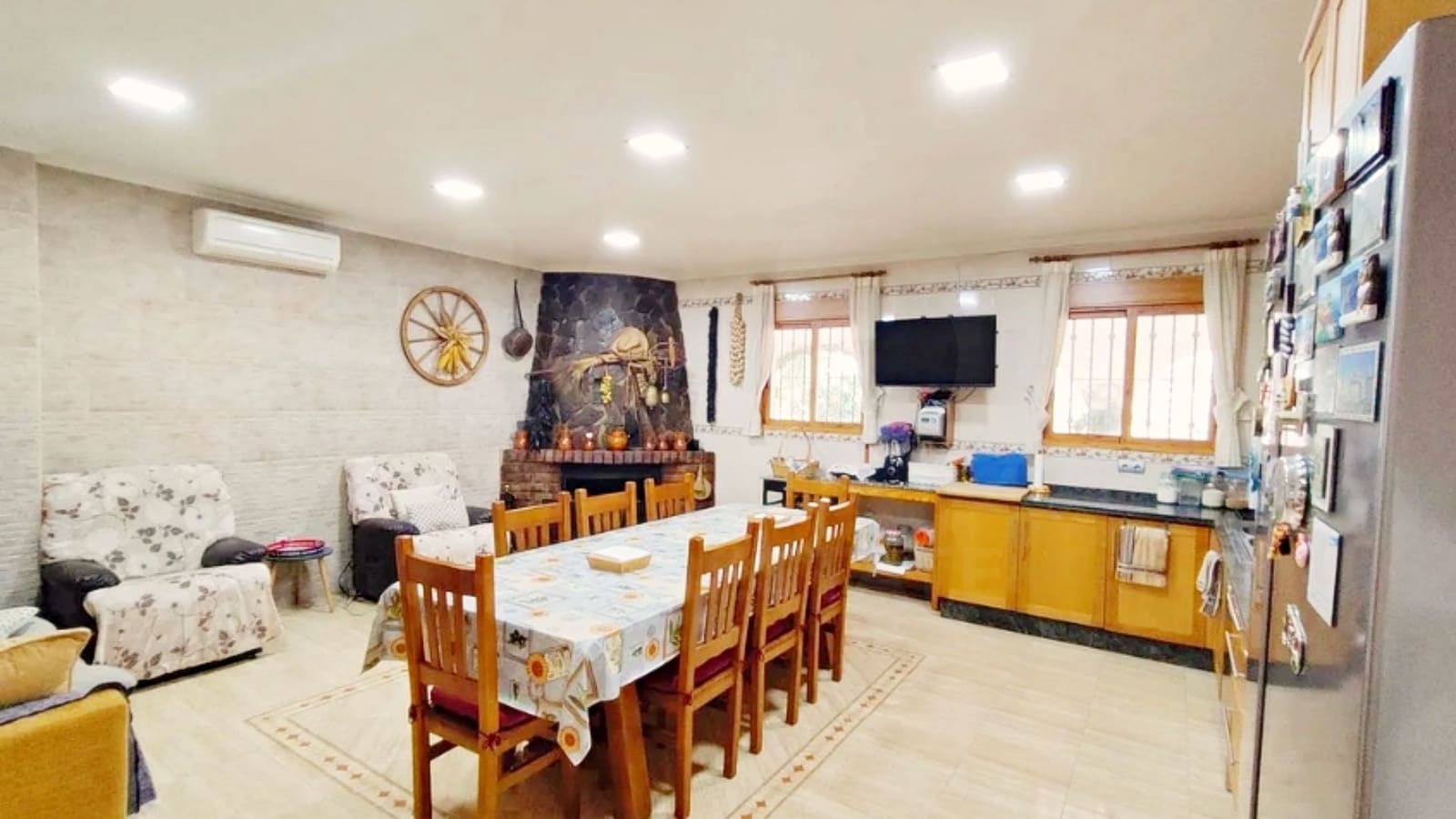 4 bedroom Apartment for sale in Alicante / Alacant city with garage - € 849,000 (Ref: 9988309)