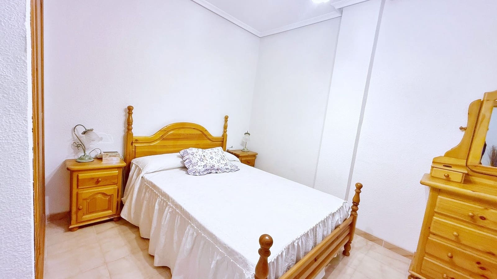 4 bedroom Apartment for sale in Alicante / Alacant city with garage - € 849,000 (Ref: 9988309)