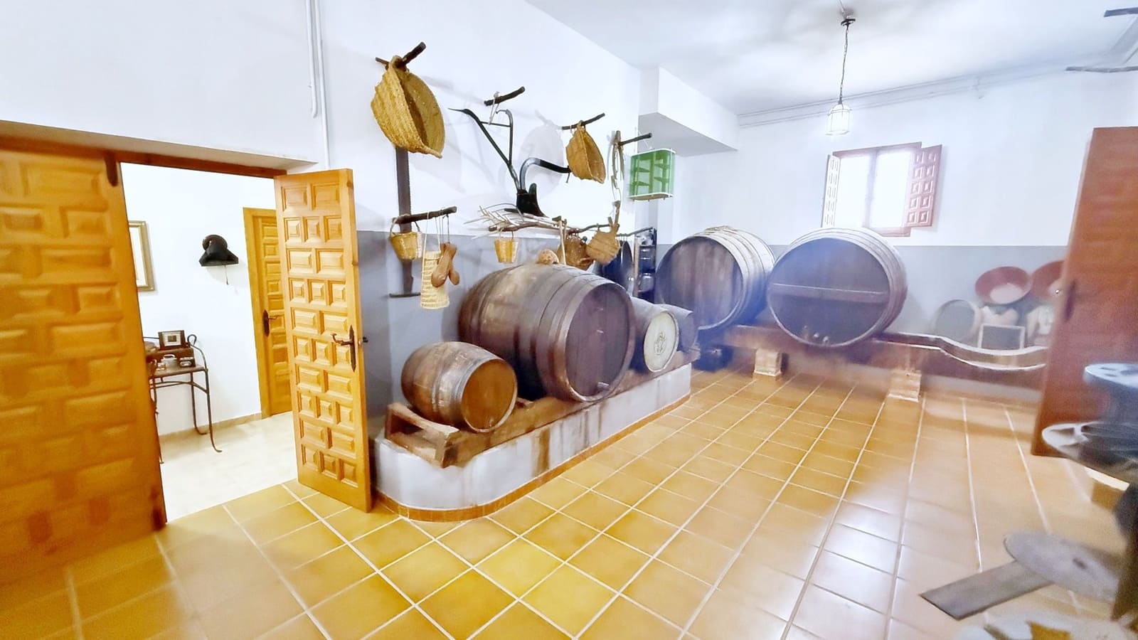 4 bedroom Apartment for sale in Alicante / Alacant city with garage - € 849,000 (Ref: 9988309)