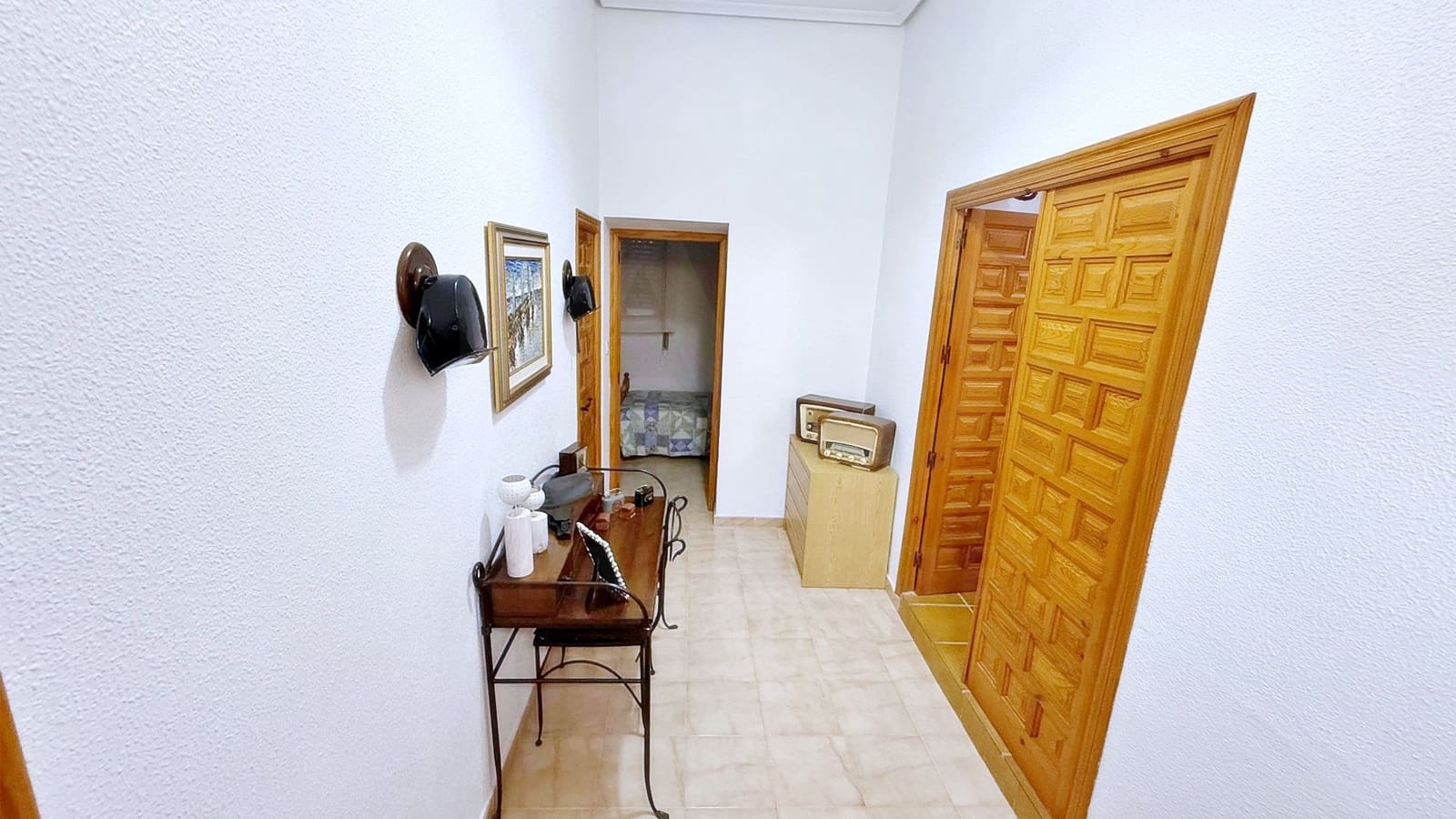4 bedroom Apartment for sale in Alicante / Alacant city with garage - € 849,000 (Ref: 9988309)