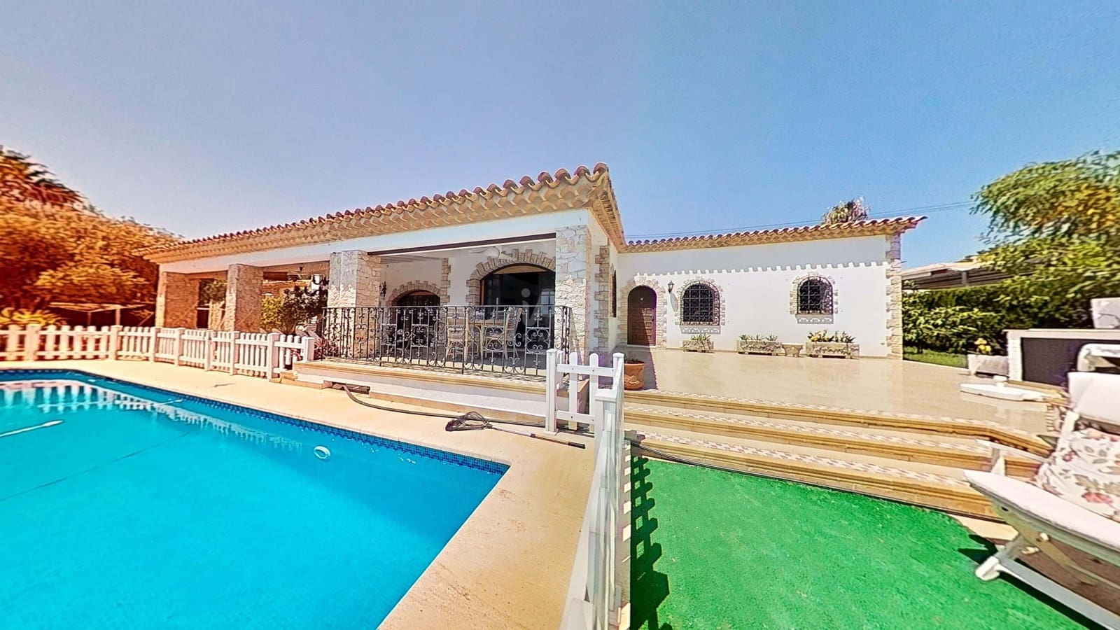 5 soverom Villa til salgs i Santa Pola med svømmebasseng garasje - € 3 490 000 (Ref: 9988310)