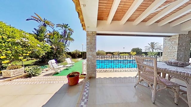 5 soverom Villa til salgs i Calas Santa Pola Este, Santa Pola med svømmebasseng garasje - € 3 490 000 (Ref: 9988310)