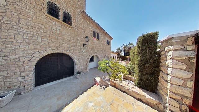 5 soveværelse Villa til salg i Calas Santa Pola Este, Santa Pola med swimmingpool garage - € 3.490.000 (Ref: 9988310)