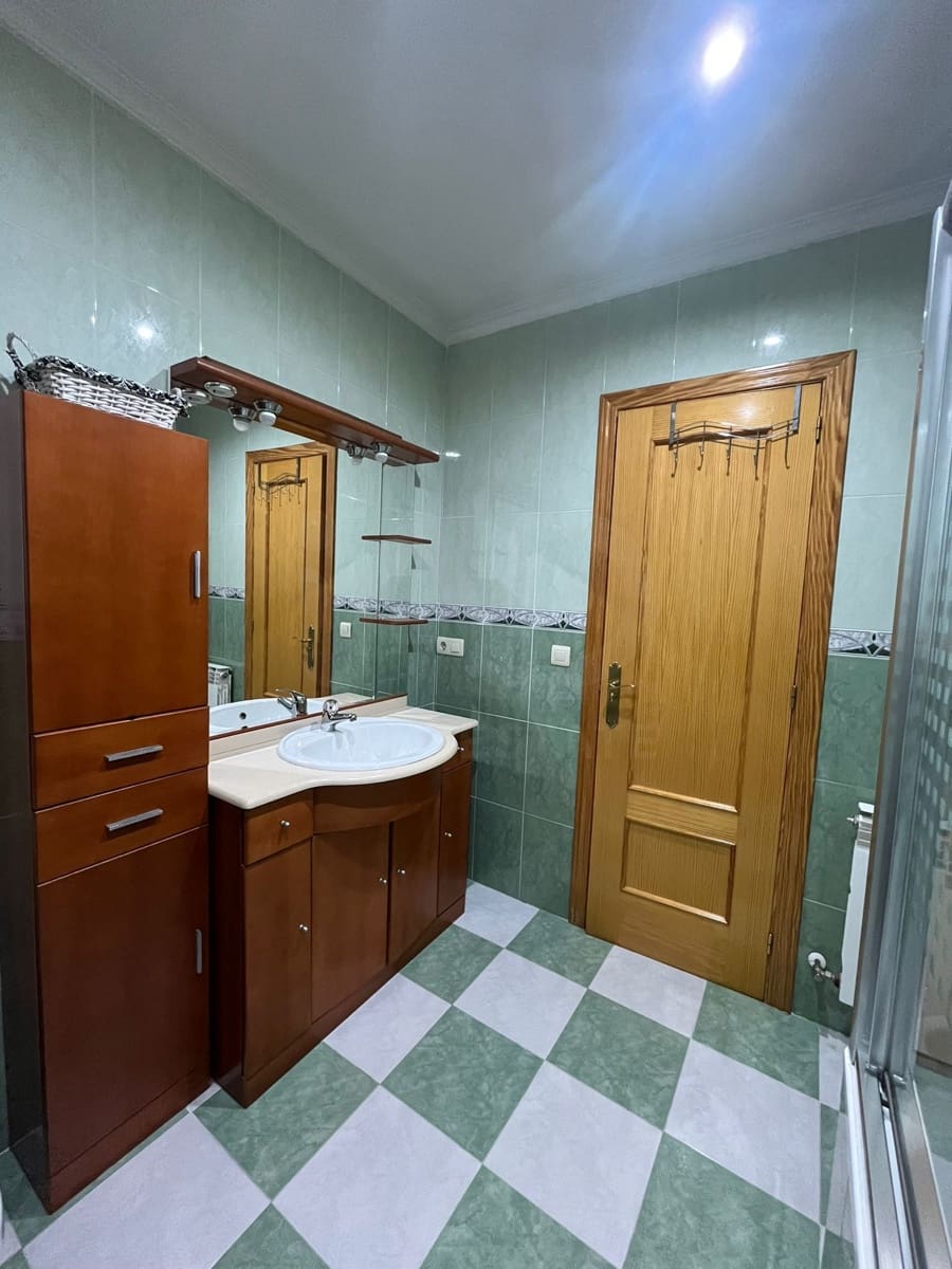 3 bedroom Apartment for sale in Salamanca city - € 87,000 (Ref: 9988311)