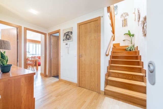 3 soveværelse Lejlighed til salg i Madrid by med swimmingpool garage - € 530.000 (Ref: 9988315)
