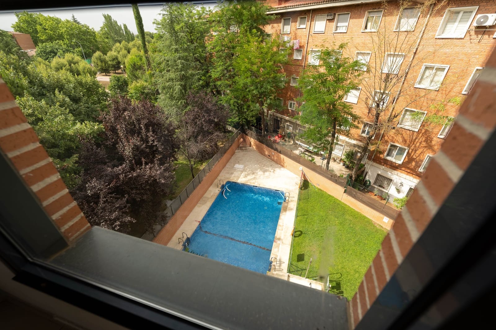 3 sypialnia Apartament na sprzedaż w Miasto Madryt z basenem garażem - 530 000 € (Ref: 9988315)